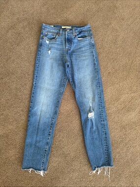 Levi's Light Blue Wedgie High-Rise Jeans - Size 25